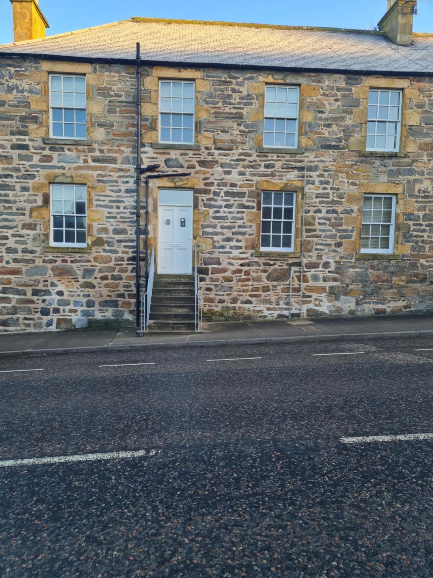 Cullen Holiday Home ภายนอก รูปภาพ